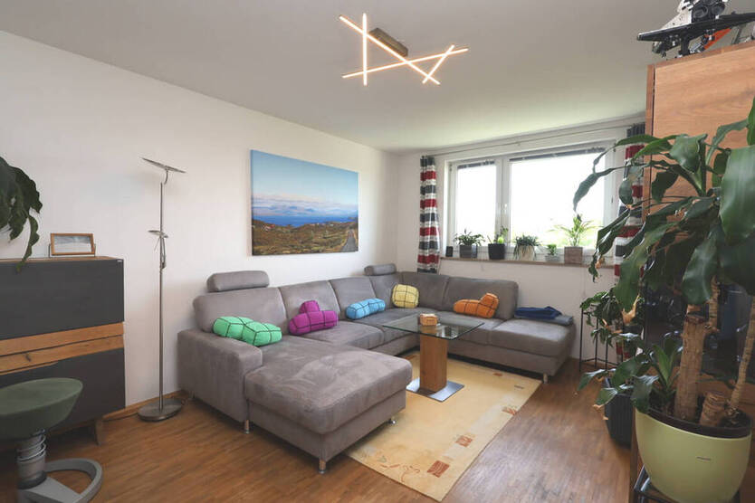 Sonnige 2-Zimmer-Wohnung in ruhiger Lage mit Westloggia