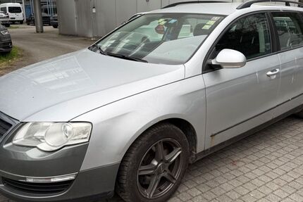 VW Passat 213.000 km 1.980 &euro; München 81827