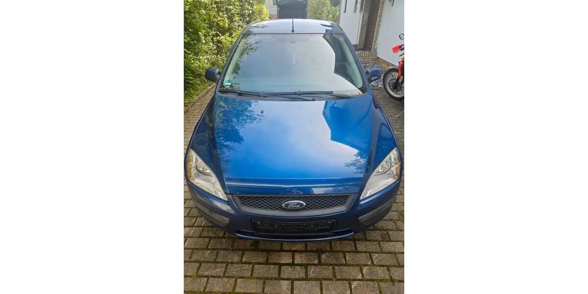Ford Focus 134.000 km 2.050 &euro; Frankenberg Eder 35066
