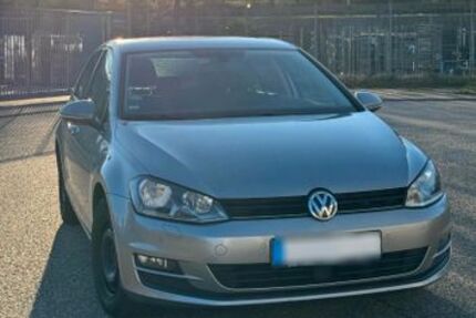 VW Golf 140.000 km 9.600 &euro; Lübeck 23556