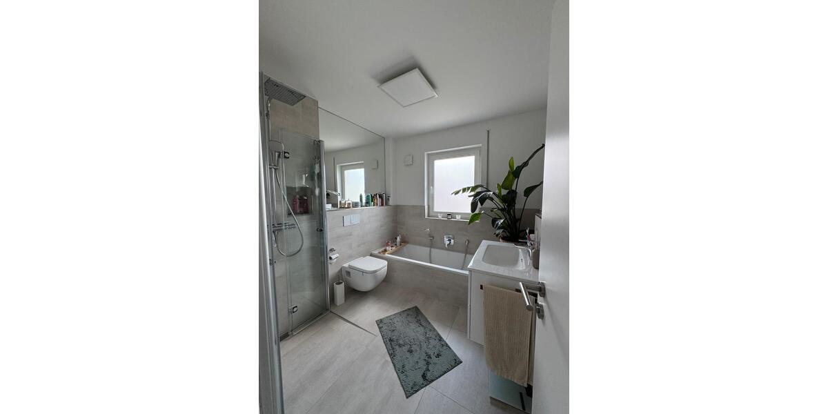 Reihenhaus Neutraubling - 5 Zimmer, 114 m&sup2;, 690.000&euro; | Angebot:27109009