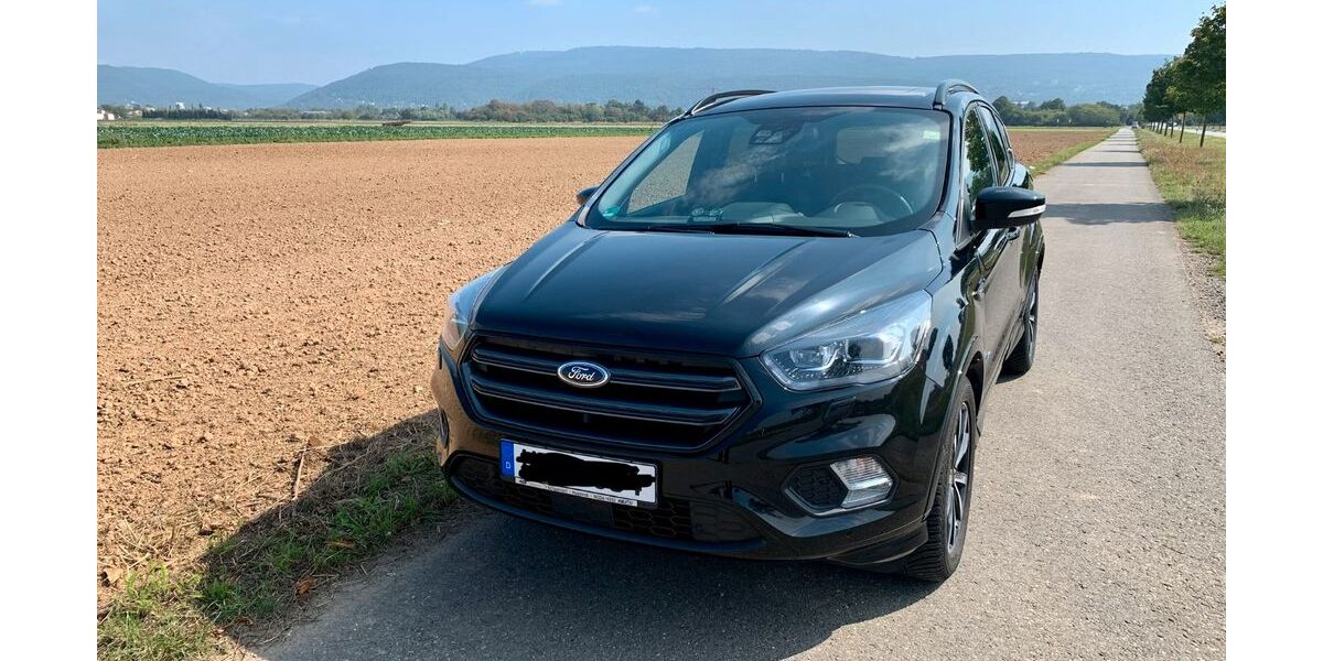 Ford Kuga 102.000 km 15.500 &euro; Wiesenbach 69257