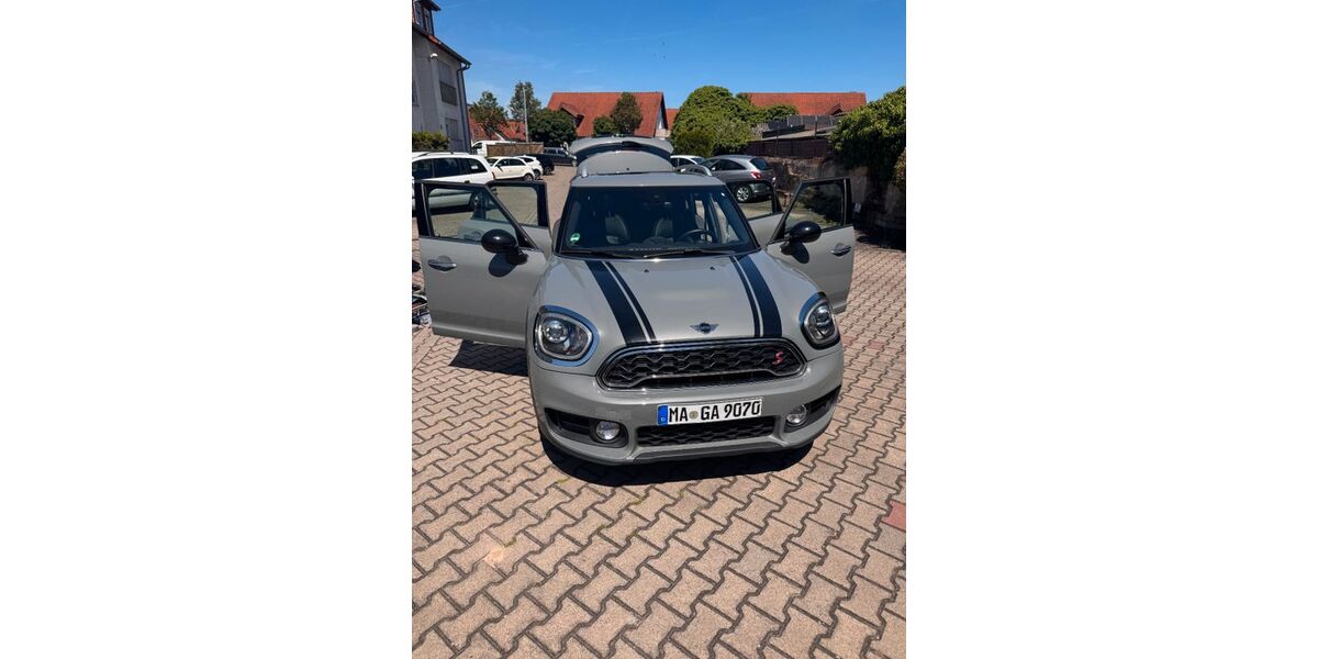 Mini Countryman S (Cooper) 102.195 km 17.900 &euro; Worms 67549