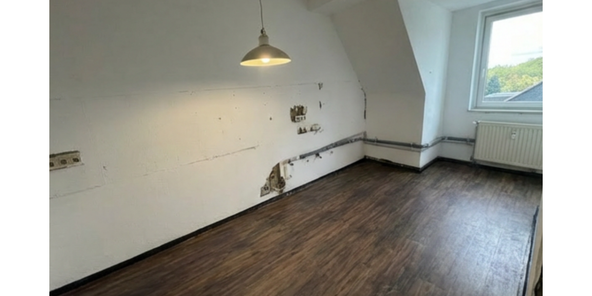 Helle renovierte 2,5 Zimmer Dachgeschoss Wohnung in Bochum Wattenscheid mit guter Anbindung - Dachgeschoßwohnung Bochum Günnigfeld | Angebot:24576171