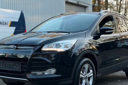 Ford Kuga 217.439 km 9.900 &euro; Nordhorn 48529