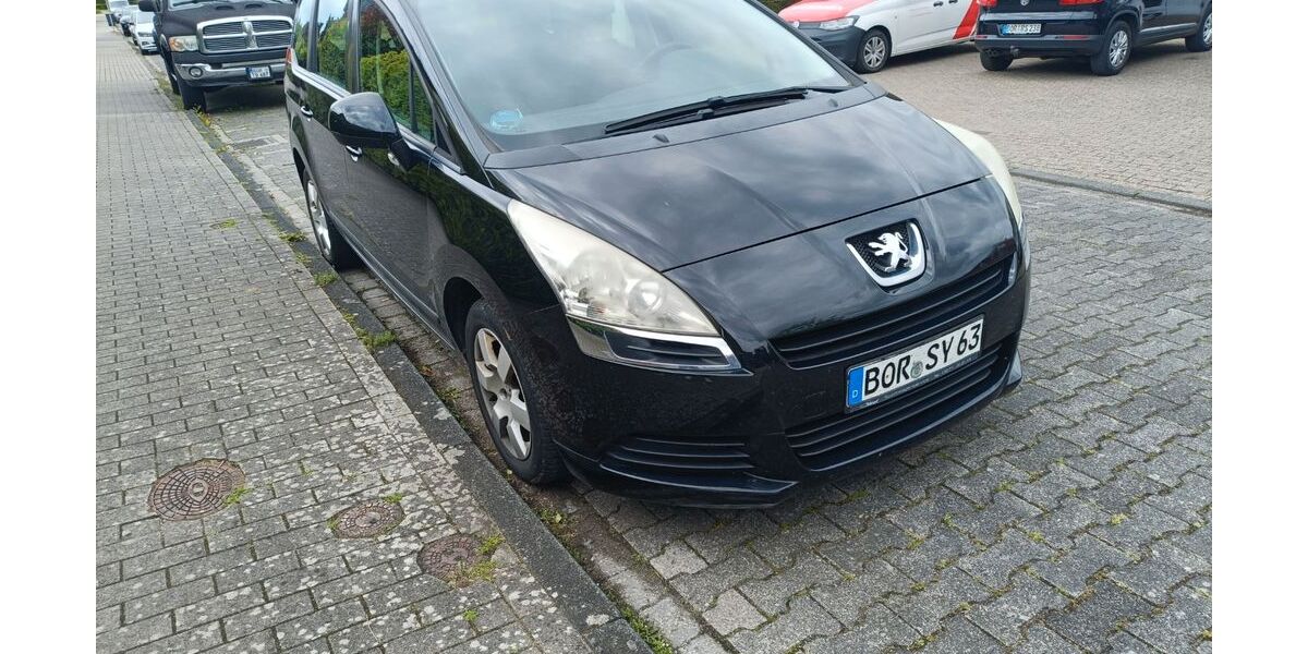Peugeot 5008 143.000 km 3.900 &euro; Velen 46342