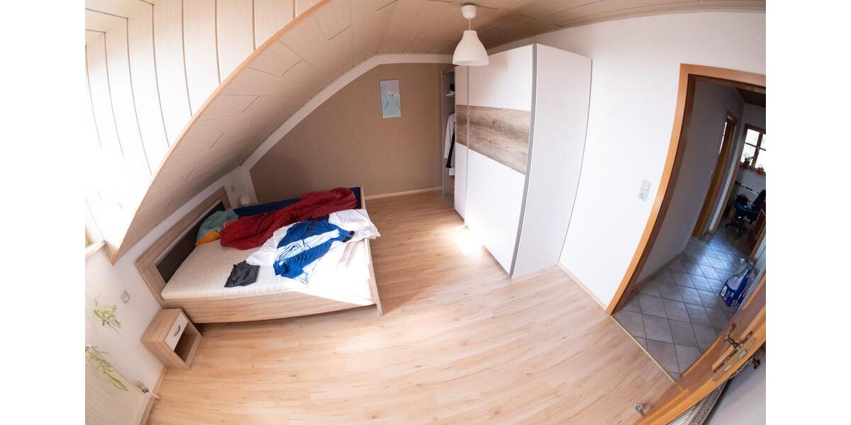 Dachgeschoßwohnung Grafling - 4 Zimmer, 107 m&sup2;, 750&euro; | Angebot:26548473