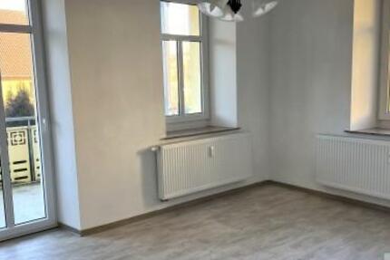 Gemütliche 1-Raum-Wohnung mit Balkon in gepflegter Wohnanlage in Auritz zu vermieten. 1 zimmer