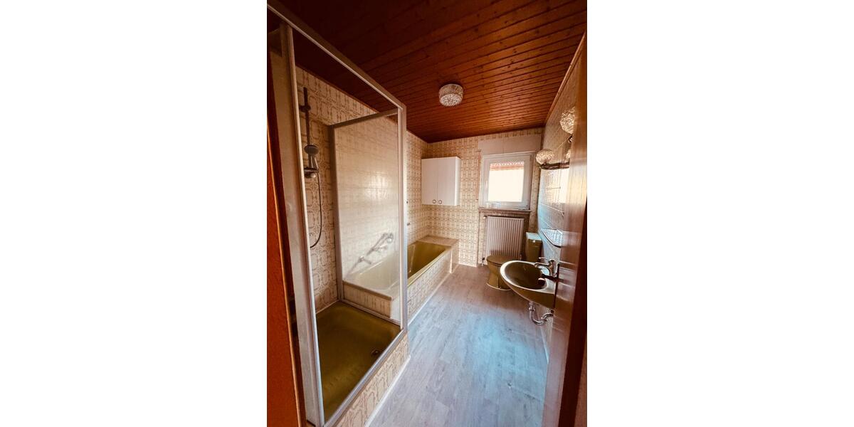 Einfamilienhaus Büdingen - 8 Zimmer, 178 m&sup2;, 395.000&euro; | Angebot:26612295
