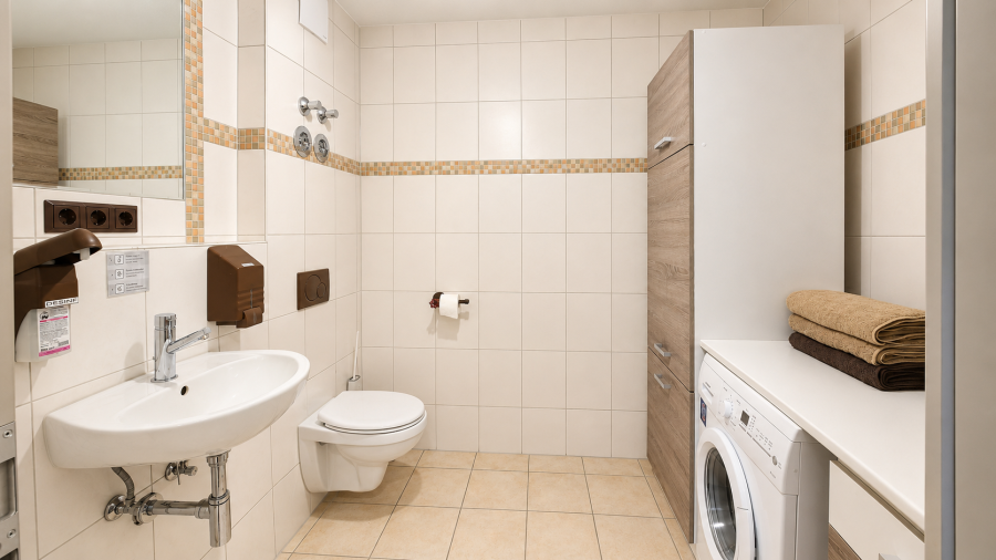 Provisionsfrei* A+ Altbau am Marktplatz: Wohn-Geschäftshaus mit Wärmepumpe — provisionsfrei - Mehrfamilienhaus, Wohnhaus Birkenfeld | Angebot:27113629