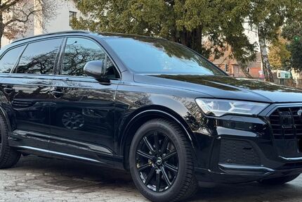 Audi Q7 140.000 km 42.490 &euro; Hamburg 22457