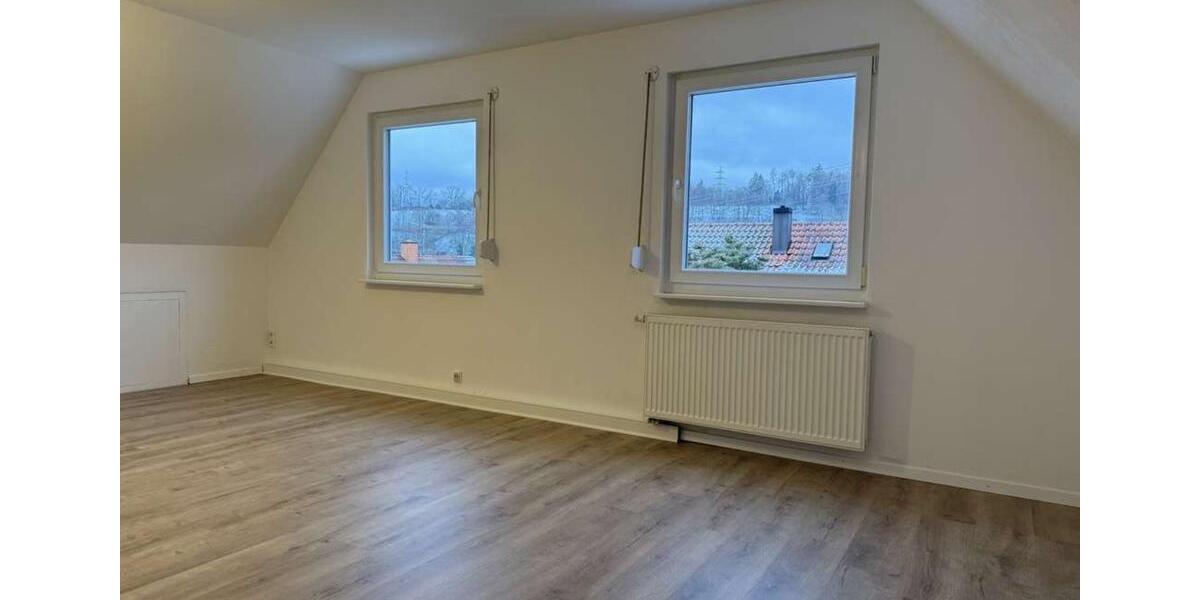 Dachgeschoßwohnung Neckargemünd - 2.5 Zimmer, 74 m&sup2;, 720&euro; | Angebot:24833689