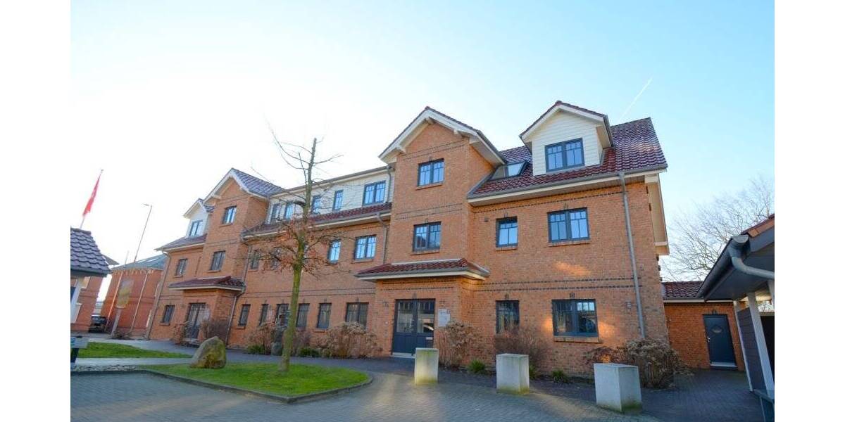 Etagenwohnung Heide - 3 Zimmer, 100 m&sup2;, 980&euro; | Angebot:26851374