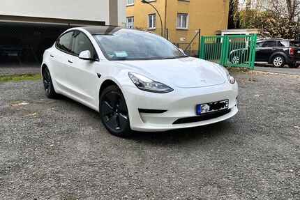 Tesla Model 3 25.000 km 26.500 &euro; Frankfurt am Main 60322