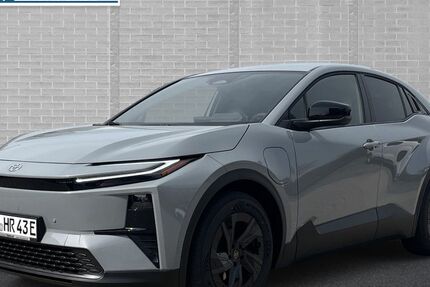 Toyota C-HR 1.104 km 47.290 &euro; Lübeck 23566