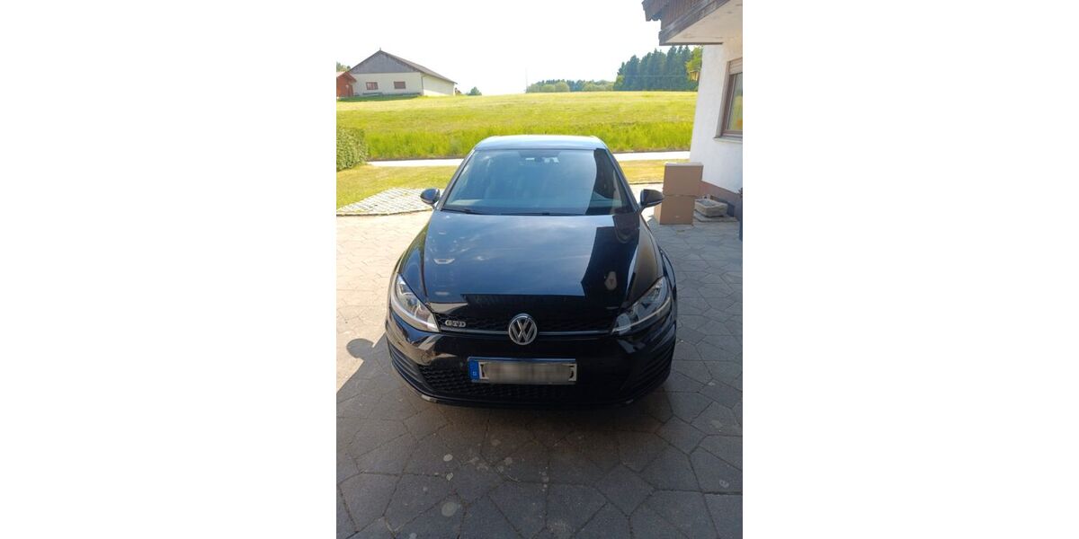 VW Golf 132.962 km 13.999 &euro; Hofkirchen 94544