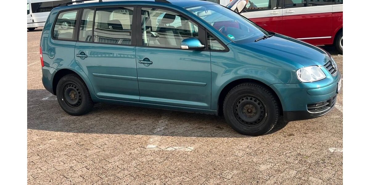 VW Touran 243.000 km 2.500 &euro; Bremen 28207