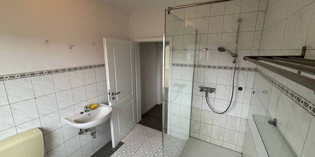 Etagenwohnung Neunkirchen-Seelscheid Seelscheid - 2 Zimmer, 84 m&sup2;, 700&euro; | Angebot:21390476