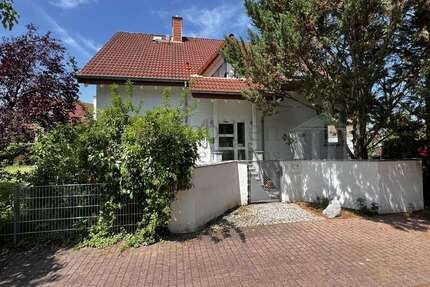 Haus Lampertheim - 11 Zimmer, 247 m&sup2;, 710.000&euro; | Angebot:24903165