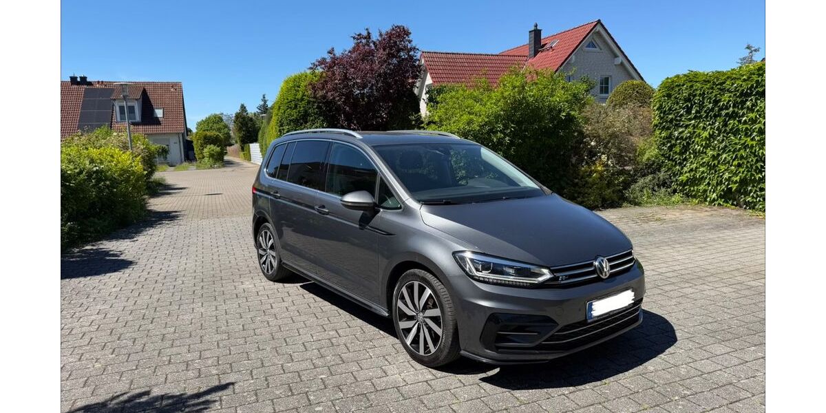 VW Touran 149.000 km 17.900 &euro; Braunschweig 38126