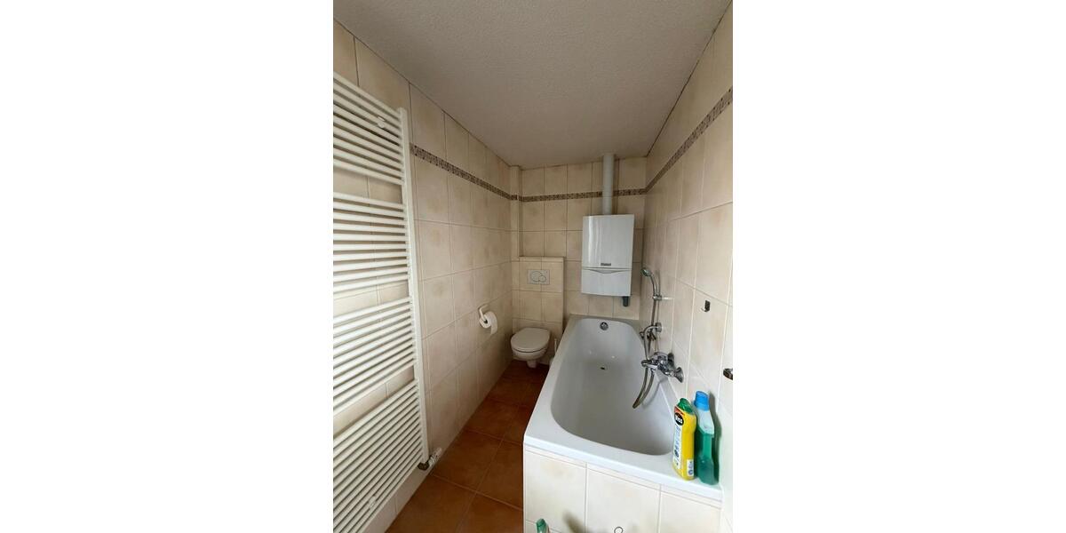 Etagenwohnung Neustadt bei Coburg - 4 Zimmer, 80 m&sup2;, 600&euro; | Angebot:25843207