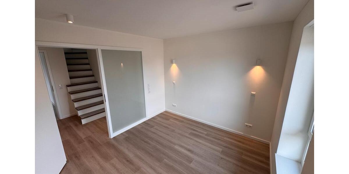 Dachgeschoßwohnung Bösel - 4 Zimmer, 108 m&sup2;, 980&euro; | Angebot:26665181
