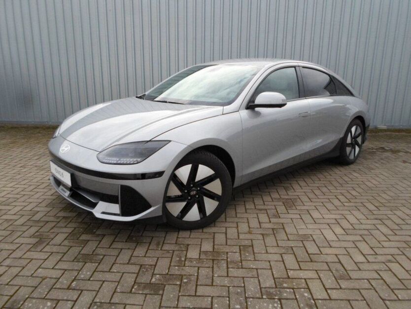 IONIQ 6