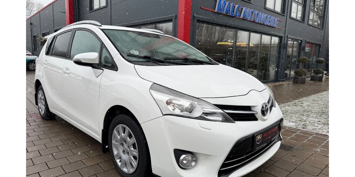 Toyota Verso 114.000 km 10.999 &euro; Neu Wulmstorf 21629