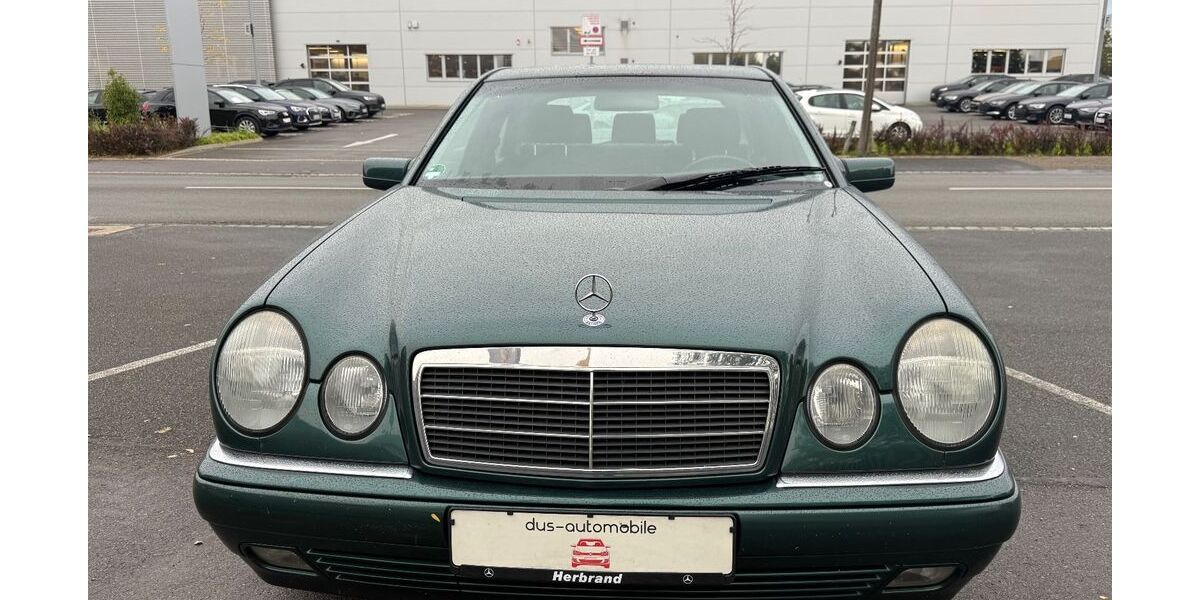 Mercedes-Benz E 200 138.877 km 6.500 &euro; Düsseldorf 40233