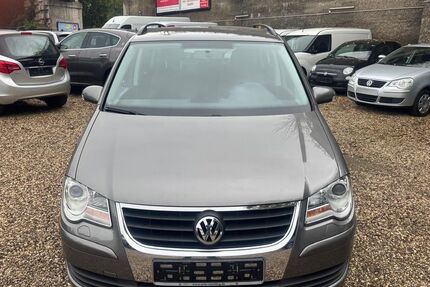 VW Touran 206.000 km 3.490 &euro; Essen 45356