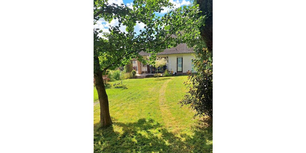 Einfamilienhaus Sontra - 7 Zimmer, 150 m&sup2;, 1.200&euro; | Angebot:23281808