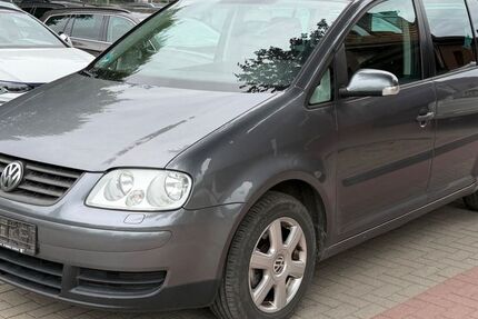 VW Touran 238.632 km 3.000 &euro; Güstrow 18273