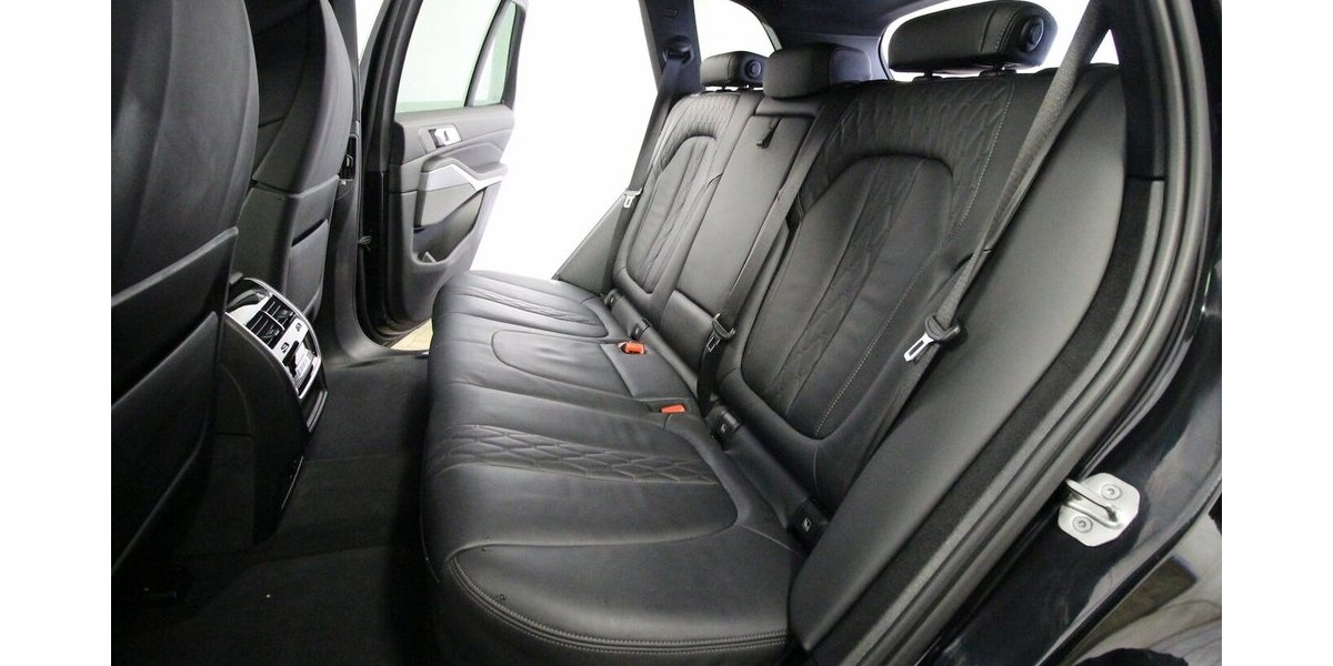 BMW X5 xDrive 40d M Sport LUFT+AHK+PANO-DACH+HEAD-UP 151.379 km 56.500 &euro; Hagenow 19230