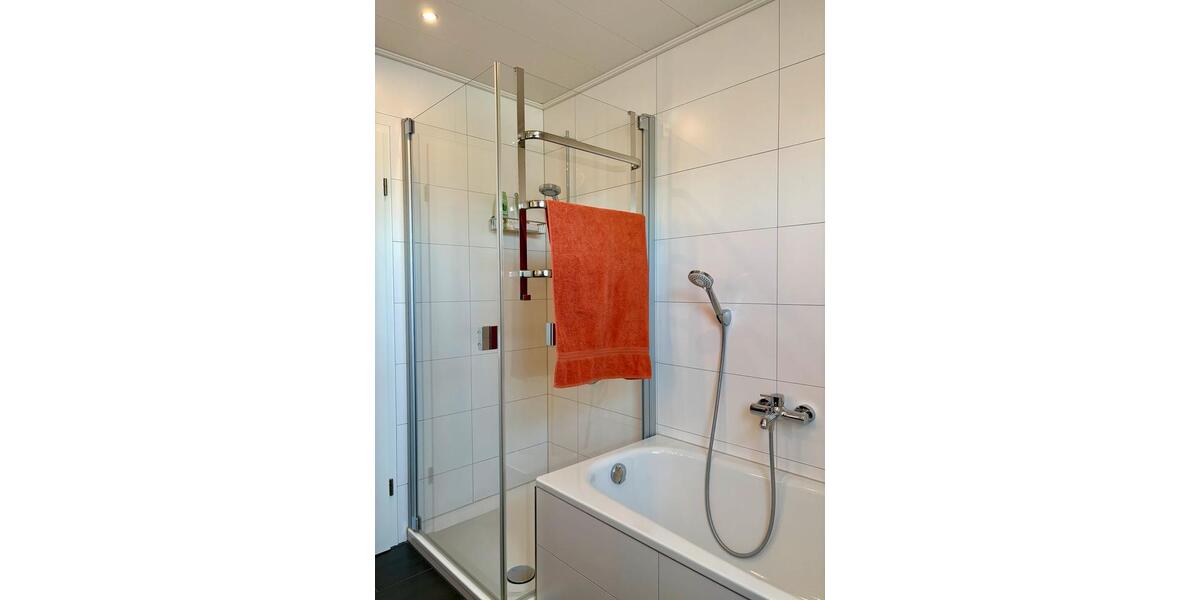 Dachgeschoßwohnung Bielefeld Stieghorst - 2 Zimmer, 61 m&sup2;, 199.000&euro; | Angebot:27038022