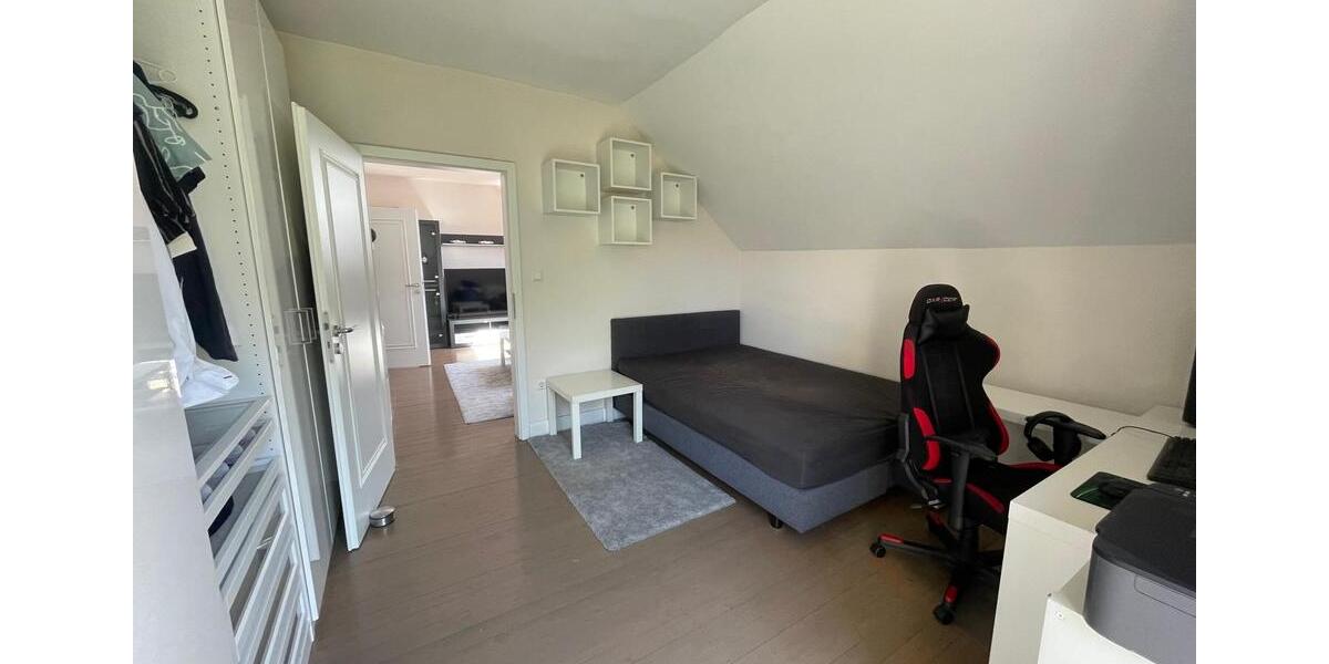 Einfamilienhaus Versmold - 5 Zimmer, 210 m&sup2;, 2.950&euro; | Angebot:26442223