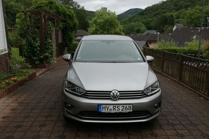VW Golf Sportsvan 99.416 km 10.200 &euro; Mayen 56727