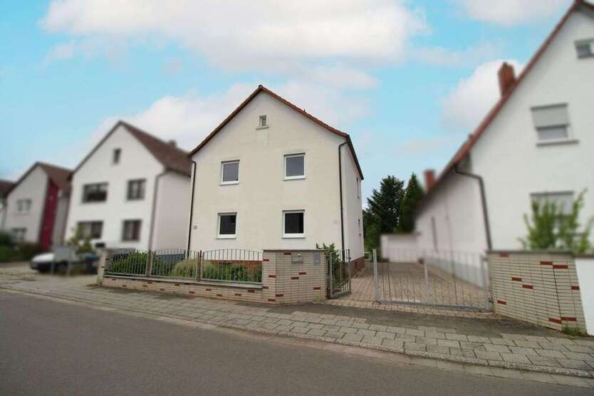 Haus zum Kaufen in Dudenhofen 485.000 € 117.11 m²