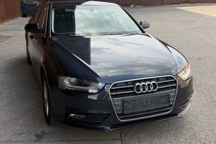 Audi A4 142.300 km 7.900 &euro; Neuburg A.D.Donau 86633