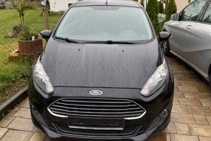 Ford Fiesta 120.500 km 5.700 &euro; coburg 96450