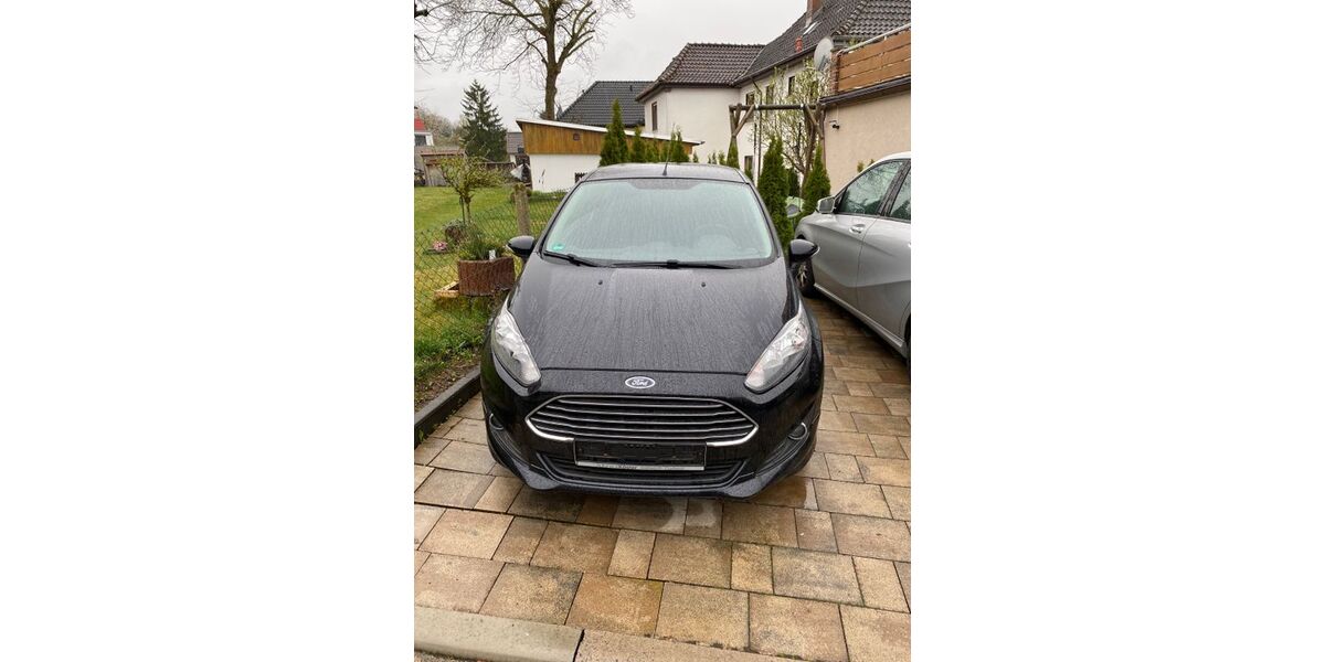 Ford Fiesta 120.500 km 5.700 &euro; coburg 96450