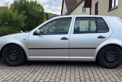 VW Golf 259.876 km 2.000 &euro; Wernberg - Köblitz 92533