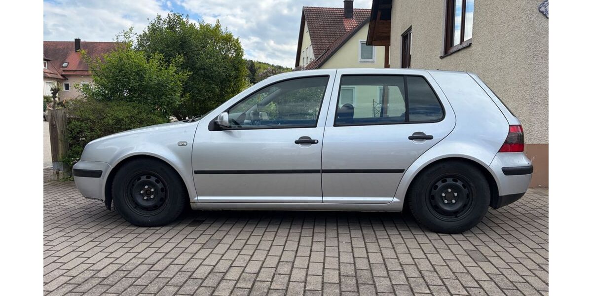 VW Golf 259.876 km 2.000 &euro; Wernberg - Köblitz 92533
