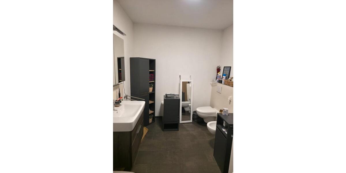Erdgeschoßwohnung Issum - 4 Zimmer, 150 m&sup2;, 1.300&euro; | Angebot:26670843