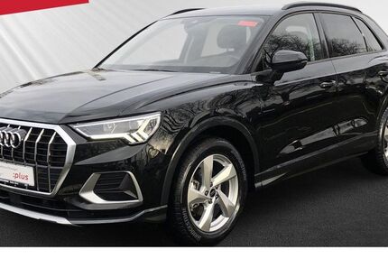 Audi Q3 4.417 km 40.460 &euro; Itzehoe 25524