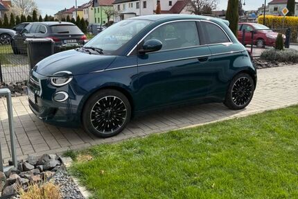 Fiat 500e 20.100 km 17.500 &euro; Lucka 04613