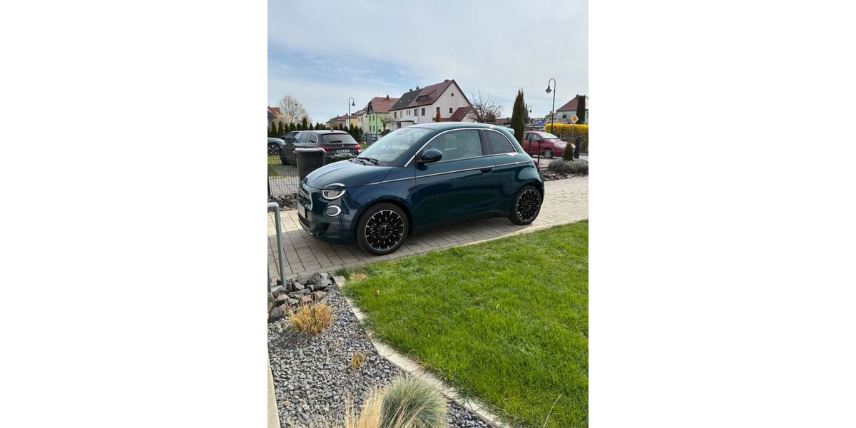 Fiat 500e 20.100 km 17.500 &euro; Lucka 04613