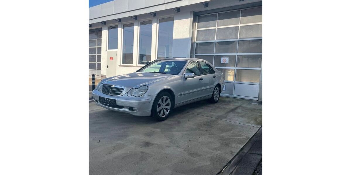 Mercedes-Benz C 200 241.933 km 800 &euro; Wetter 35083