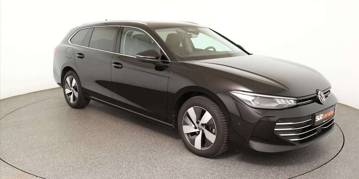 VW Passat 32.016 km 30.880 &euro; Garching 85748