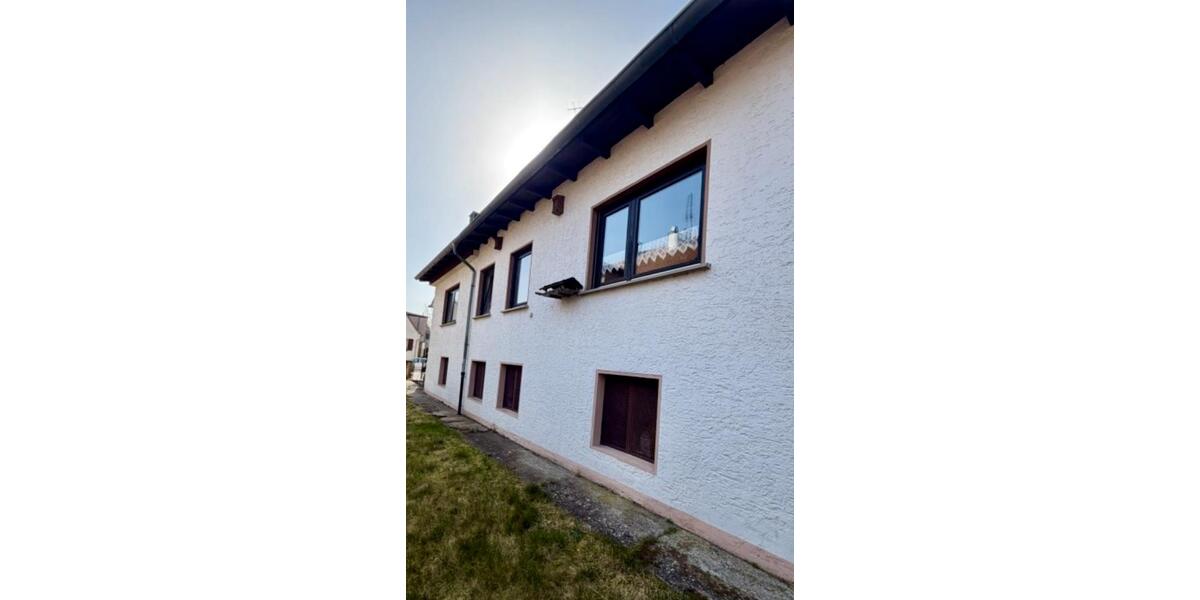 Einfamilienhaus Kirkel - 9 Zimmer, 170 m&sup2;, 250.000&euro; | Angebot:26806876