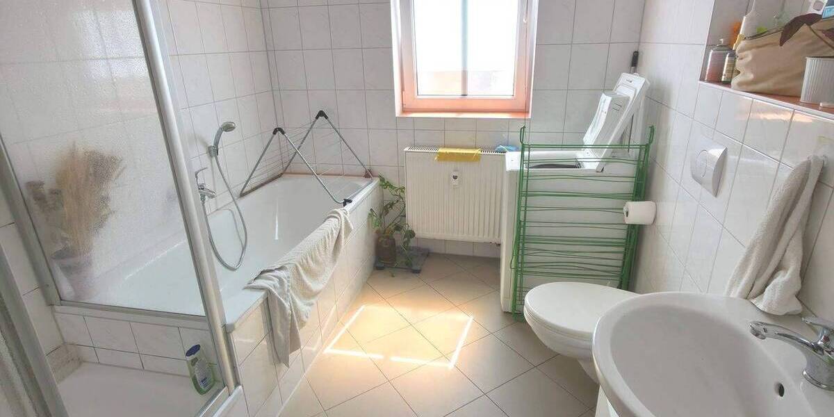 Zimmer Jena West - 330&euro; | Angebot:25678039